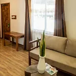 Mem Luxury Apartments And Hotel