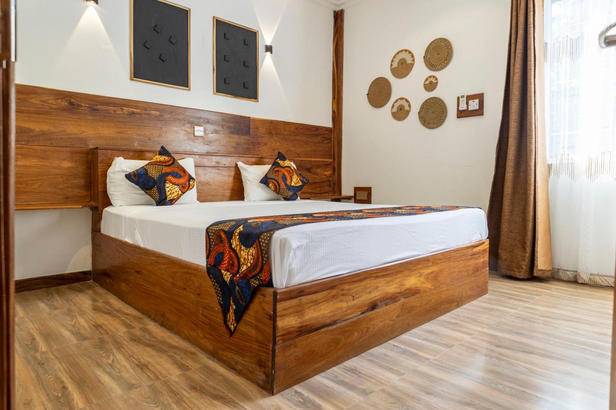 Mem Luxury And Hotel