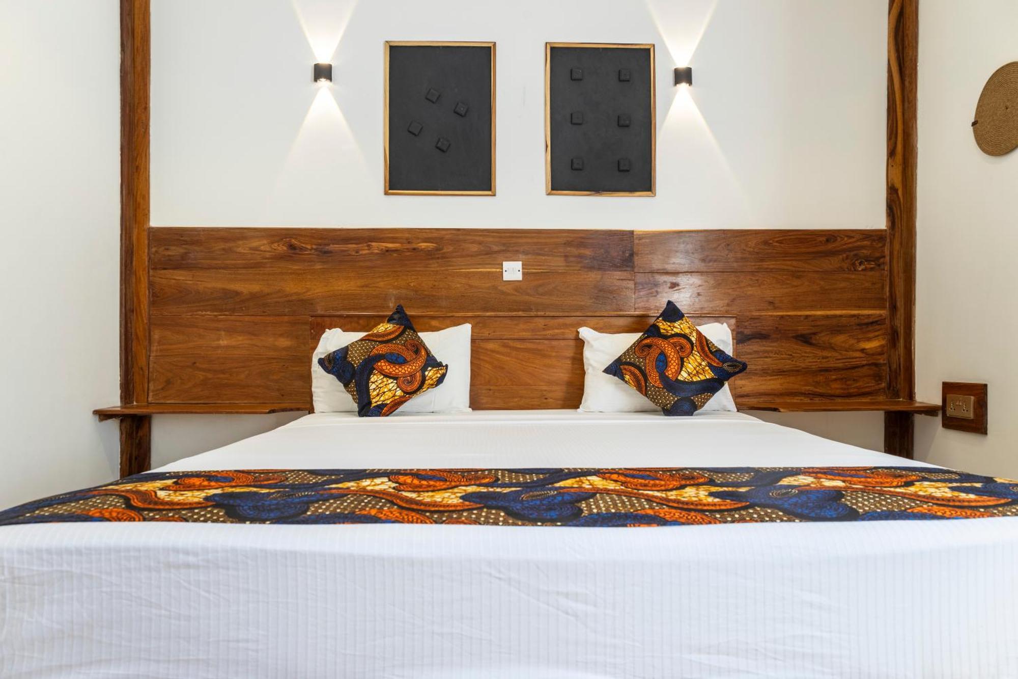 Mem Luxury And Hotel *