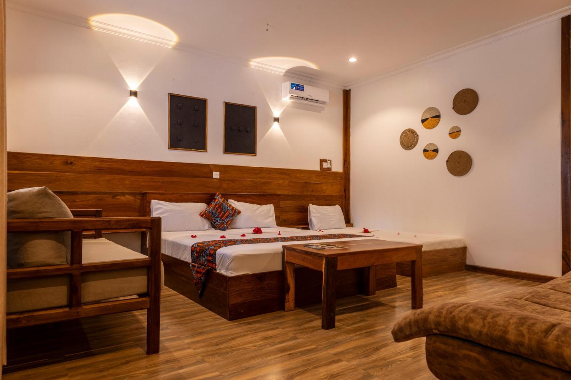 Mem Luxury And Hotel