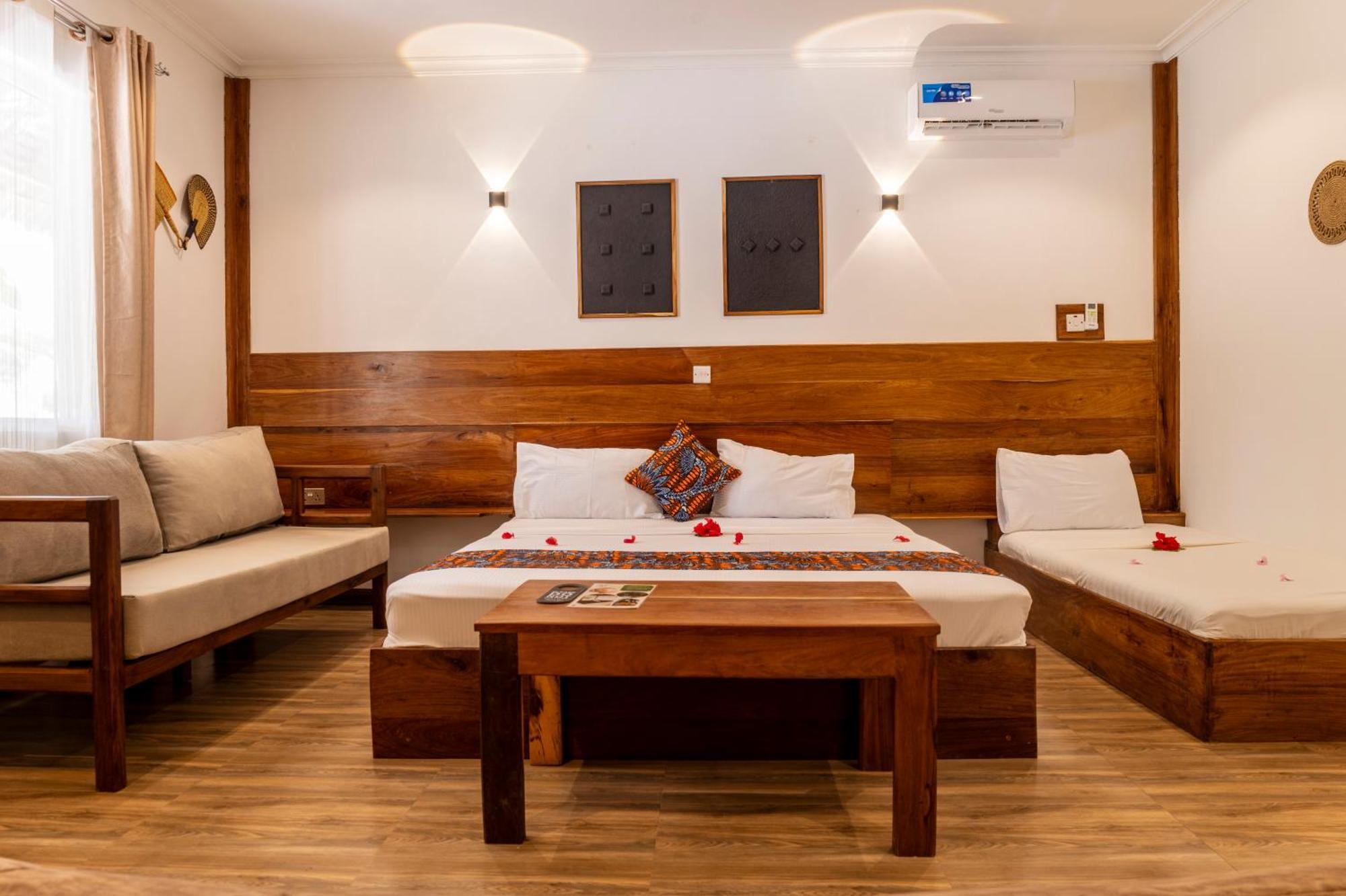Mem Luxury And Hotel